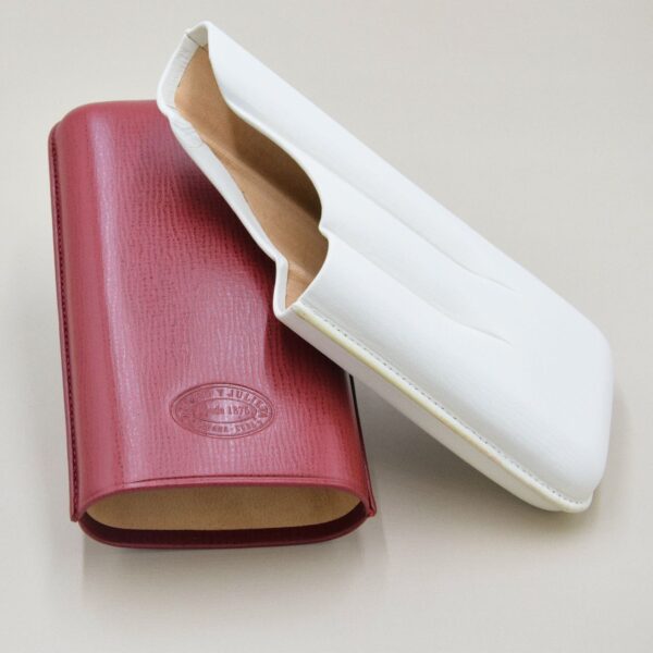 HABANOS S.A. adjustable leather cigar case Romeo Y Julieta 3 Cigars - Image 2
